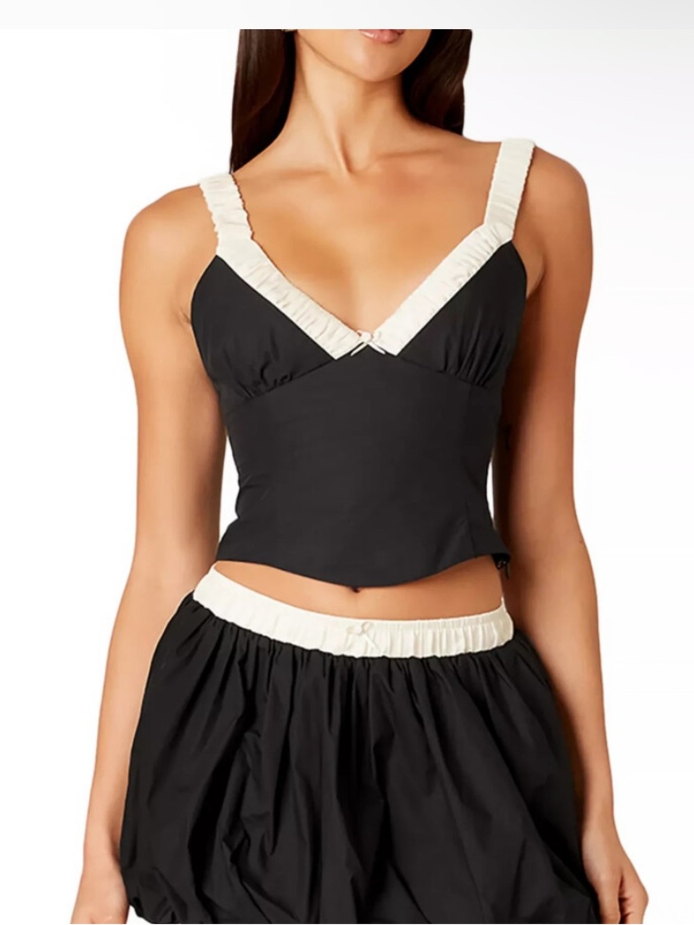 nwt Black and Ivory Ruffled Trim Sleep Top